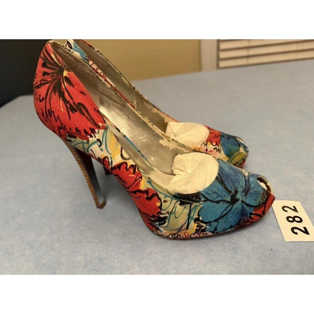 Women's Jessica Simpson High Heel Size 7 Stiletto 5